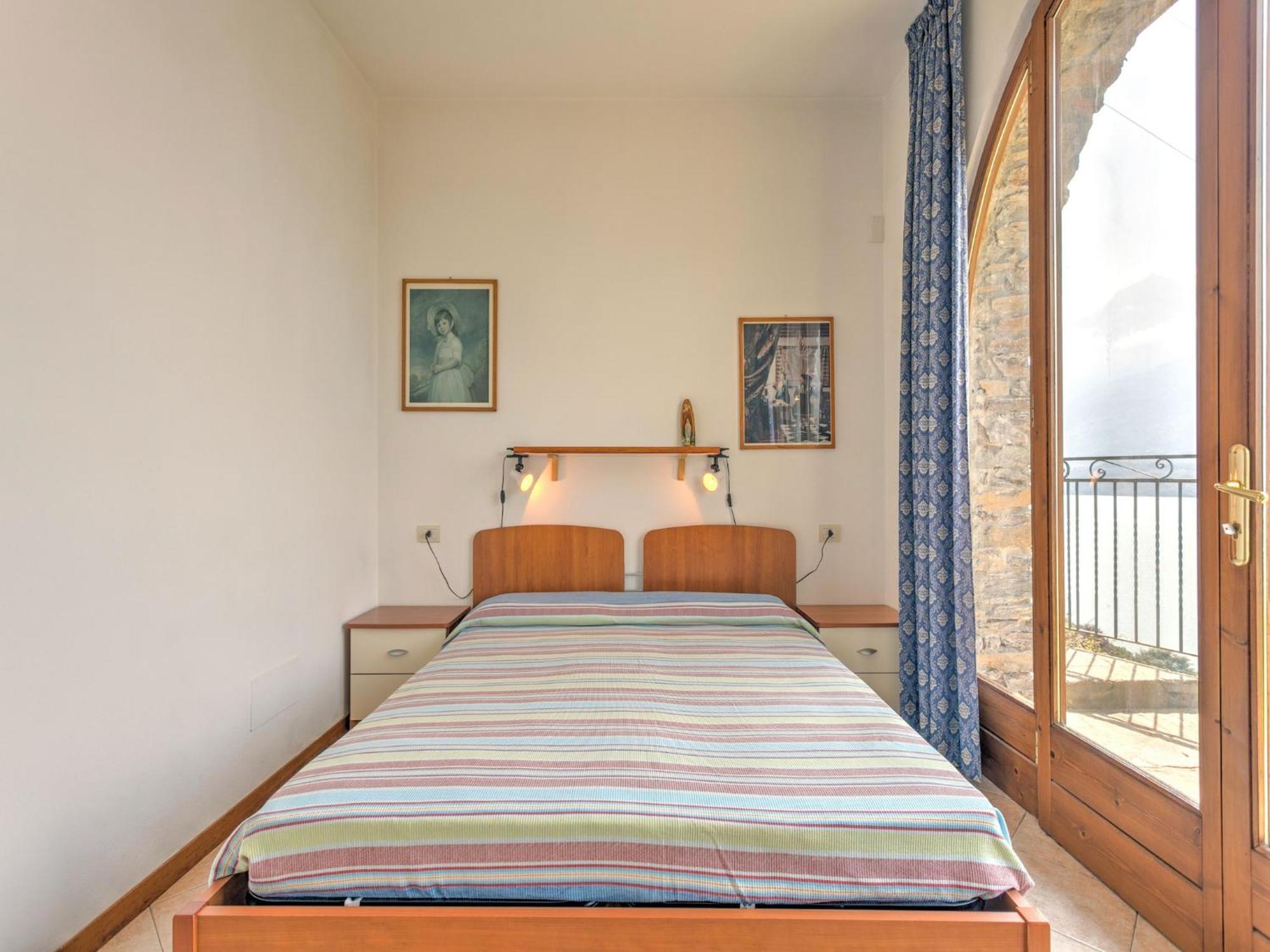 Wonderful Flat With Swimming Pool Lift And Garden Apartment Gravedona Exterior photo